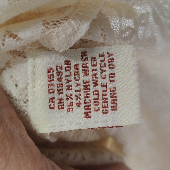 April Cornell Cream Lace Mesh Top Size Small Floral Lace Turtleneck Style - Picture 5 of 7